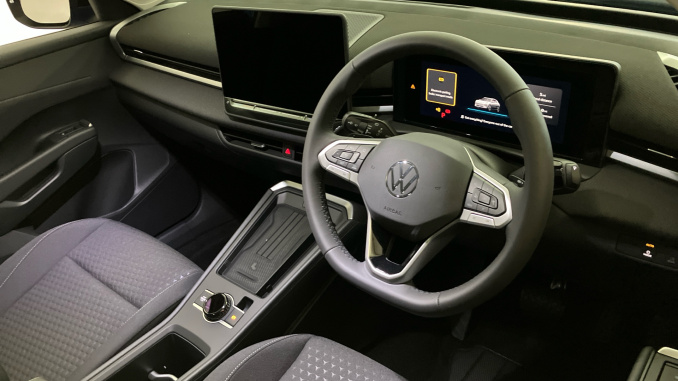 Volkswagen T-Roc 1.5 eTSI Life 5dr DSG Petrol Hatchback - Image 6